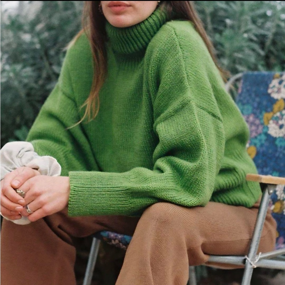NWT Mini Nora